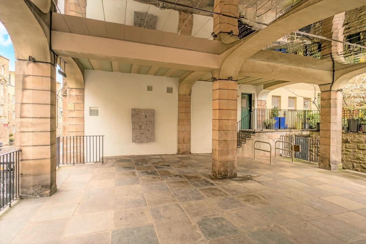 Charming Old Town 2 Bed Apt, 2Mins From Royal Mile Edimburgo Exterior foto